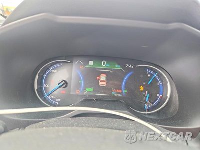 Zdjęcie 9 z 12 samochodu: 2025 TOYOTA RAV4 HYBRID XLE VIN:JTMRWRFV4SJ077741 - miniatura