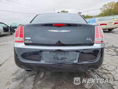 Zdjęcie 6 z 12 samochodu: 2013 CHRYSLER 300C VARVATOS VIN:2C3CCADT2DH647066 - miniatura