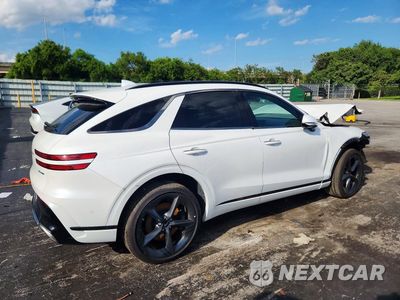 Trzecie zdjęcie samochodu z tyłu: 2026 GENESIS GV70 SPORT PRESTIGE VIN:KMUMEDTC5TU249386 - miniatura