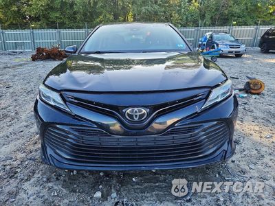 Piąte zdjęcie samochodu w środku: 2019 TOYOTA CAMRY L VIN:4T1B11HK8KU775512 - miniatura