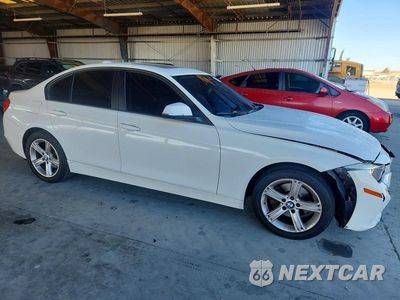 Czwarte zdjęcie samochodu z boku: 2013 BMW 328 I SULEV VIN:WBA3C1C51DF435630 - miniatura