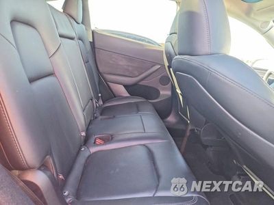 Zdjęcie 10 z 12 samochodu: 2025 TESLA MODEL Y VIN:7SAYGDEF4SF216539 - miniatura