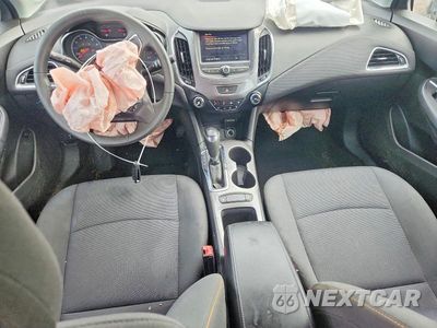 Zdjęcie 8 z 13 samochodu: 2019 CHEVROLET CRUZE LS VIN:1G1BC5SM2K7147159 - miniatura