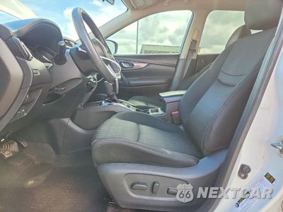 Zdjęcie 7 z 13 samochodu: 2017 NISSAN ROGUE SV VIN:KNMAT2MT3HP612451 - miniatura