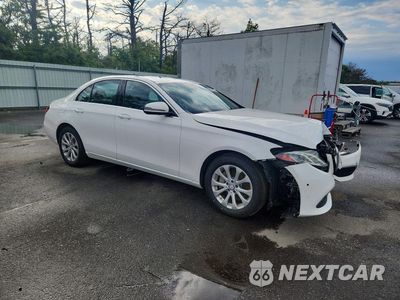 Czwarte zdjęcie samochodu z boku: 2017 MERCEDES-BENZ E 300 4MATIC VIN:WDDZF4KB3HA145699 - miniatura