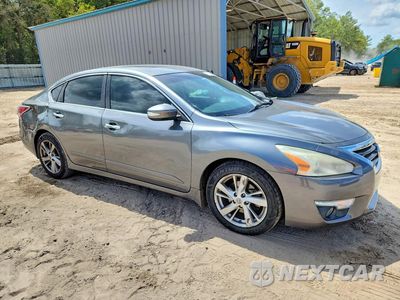 Czwarte zdjęcie samochodu z boku: 2015 NISSAN ALTIMA 2.5 SV VIN:1N4AL3AP7FC409473 - miniatura
