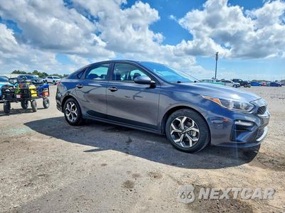 Czwarte zdjęcie samochodu z boku: 2021 KIA FORTE LXS VIN:3KPF24ADXME354571 - miniatura