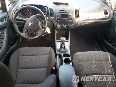 Zdjęcie 8 z 13 samochodu: 2018 KIA FORTE LX VIN:3KPFK4A73JE175293 - miniatura