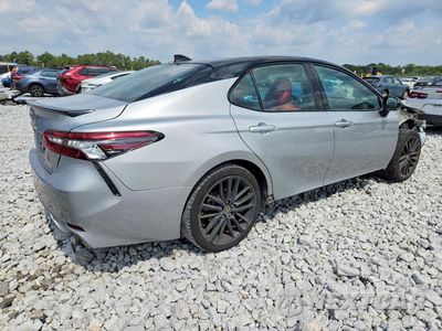 Trzecie zdjęcie samochodu z tyłu: 2021 TOYOTA CAMRY XSE VIN:4T1K61AKXMU470141 - miniatura