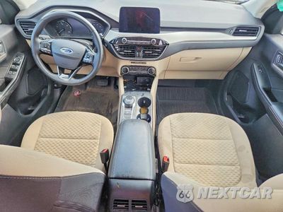 Zdjęcie 8 z 13 samochodu: 2022 FORD ESCAPE SE VIN:1FMCU9BZ9NUA63790 - miniatura