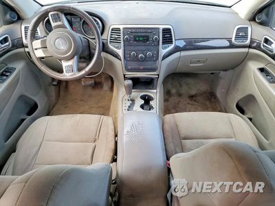 Zdjęcie 8 z 13 samochodu: 2013 JEEP GRAND CHEROKEE LAREDO VIN:1C4RJEAG7DC561412 - miniatura