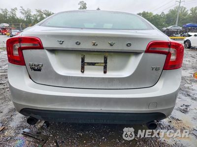 Zdjęcie 6 z 12 samochodu: 2012 VOLVO S60 T5 VIN:YV1622FS7C2135259 - miniatura