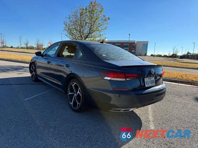 Trzecie zdjęcie samochodu z tyłu: 2022 VOLKSWAGEN PASSAT R-LINE VIN:1VWMA7A33NC005566 - miniatura