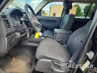 Zdjęcie 7 z 13 samochodu: 2012 JEEP LIBERTY SPORT VIN:1C4PJMAK0CW146693 - miniatura