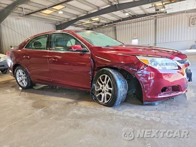 Czwarte zdjęcie samochodu z boku: 2015 CHEVROLET MALIBU 1LT VIN:1G11C5SL2FF351748 - miniatura