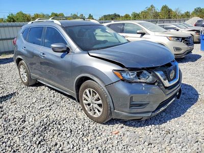 Czwarte zdjęcie samochodu z boku: 2018 NISSAN ROGUE SV VIN:KNMAT2MT7JP622311 - miniatura