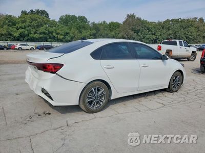 Trzecie zdjęcie samochodu z tyłu: 2023 KIA FORTE LXS VIN:3KPF24AD8PE673875 - miniatura