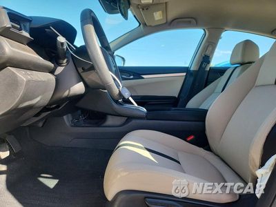 Zdjęcie 7 z 12 samochodu: 2019 HONDA CIVIC LX VIN:19XFC2F63KE046215 - miniatura