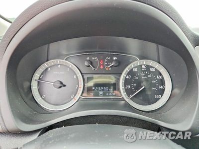 Zdjęcie 9 z 13 samochodu: 2015 NISSAN SENTRA SR VIN:3N1AB7AP9FY364504 - miniatura