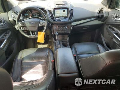 Zdjęcie 8 z 13 samochodu: 2017 FORD ESCAPE TITANIUM VIN:1FMCU0J9XHUE65142 - miniatura