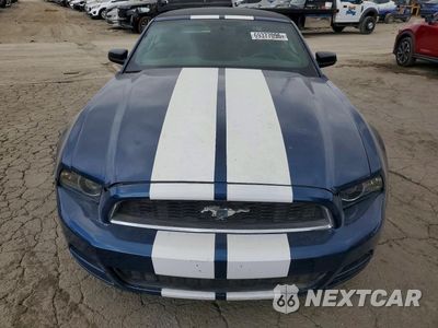 Piąte zdjęcie samochodu w środku: 2014 FORD MUSTANG VIN:1ZVBP8EM8E5240015 - miniatura