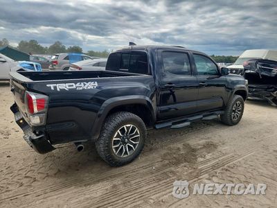 Trzecie zdjęcie samochodu z tyłu: 2022 TOYOTA TACOMA TRD SPORT VIN:3TMCZ5AN7NM518153 - miniatura