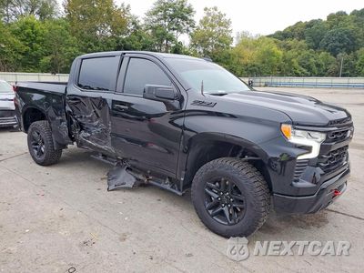 Czwarte zdjęcie samochodu z boku: 2024 CHEVROLET SILVERADO K1500 LT TRAIL BOSS VIN:3GCUDFED3RG336691 - miniatura