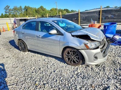 Czwarte zdjęcie samochodu z boku: 2017 CHEVROLET SONIC PREMIER VIN:1G1JF5SB4H4172138 - miniatura