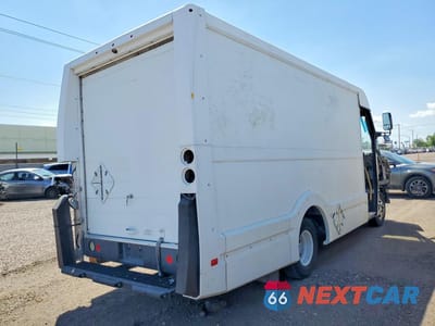 Trzecie zdjęcie samochodu z tyłu: 2018 ISUZU REACH DELIVERY TRUCK VIN:JALB4T174J7W01459 - miniatura