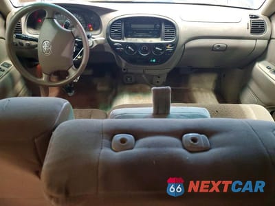 Zdjęcie 8 z 12 samochodu: 2005 TOYOTA TUNDRA ACCESS CAB SR5 VIN:5TBBT44145S463735 - miniatura