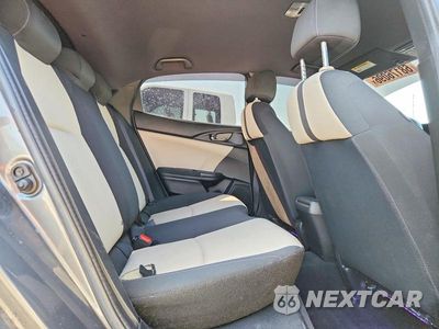 Zdjęcie 10 z 12 samochodu: 2017 HONDA CIVIC SPORT VIN:SHHFK7H42HU210275 - miniatura