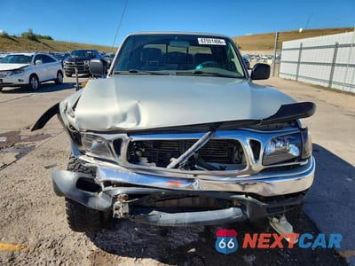 Piąte zdjęcie samochodu w środku: 2003 TOYOTA TACOMA V6 VIN:5TEWN72N93Z297531 - miniatura