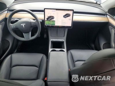 Zdjęcie 8 z 13 samochodu: 2024 TESLA MODEL Y VIN:7SAYGDED3RF005048 - miniatura