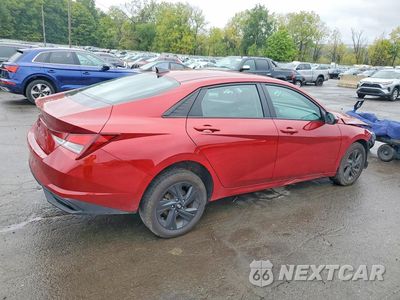 Trzecie zdjęcie samochodu z tyłu: 2023 HYUNDAI ELANTRA SEL VIN:KMHLM4AG7PU566336 - miniatura