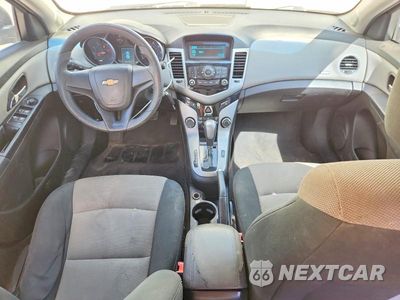 Zdjęcie 8 z 12 samochodu: 2012 CHEVROLET CRUZE LS VIN:1G1PC5SH9C7147329 - miniatura