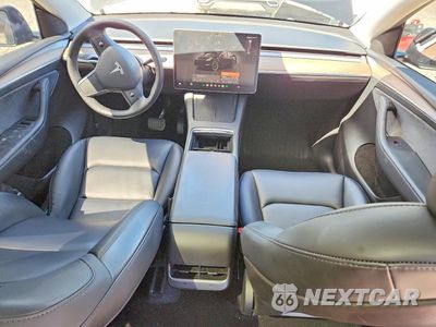 Zdjęcie 8 z 13 samochodu: 2024 TESLA MODEL Y VIN:7SAYGDED3RF092465 - miniatura