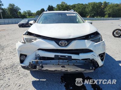 Piąte zdjęcie samochodu w środku: 2017 TOYOTA RAV4 XLE VIN:JTMRFREV8HJ716861 - miniatura
