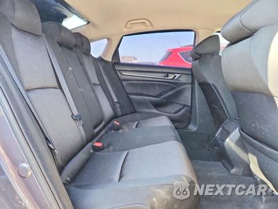 Zdjęcie 10 z 12 samochodu: 2019 HONDA ACCORD LX VIN:1HGCV1F18KA153986 - miniatura