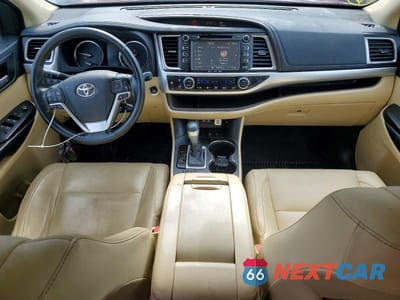 Zdjęcie 8 z 13 samochodu: 2017 TOYOTA HIGHLANDER XLE VIN:5TDJZRFH5HS457472 - miniatura