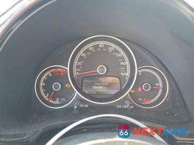 Zdjęcie 9 z 12 samochodu: 2019 VOLKSWAGEN BEETLE S VIN:3VWFD7ATXKM707166 - miniatura