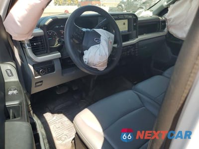 Zdjęcie 8 z 12 samochodu: 2024 FORD F350 SUPER DUTY VIN:1FTRF3AA6REC49109 - miniatura