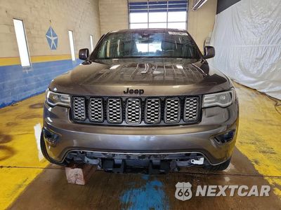 Piąte zdjęcie samochodu w środku: 2020 JEEP GRAND CHEROKEE LAREDO VIN:1C4RJFAG5LC105607 - miniatura