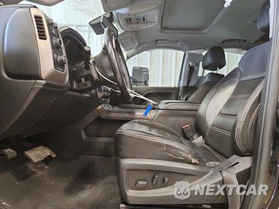 Zdjęcie 7 z 12 samochodu: 2019 GMC SIERRA K2500 DENALI VIN:1GT12SEY7KF127143 - miniatura
