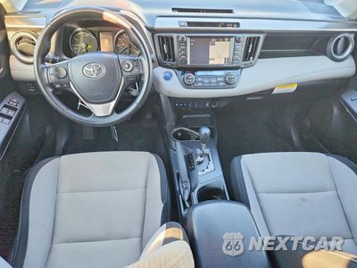 Zdjęcie 8 z 13 samochodu: 2018 TOYOTA RAV4 HYBRID XLE VIN:JTMRJREV9JD214170 - miniatura