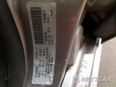 Zdjęcie 12 z 12 samochodu: 2016 CHRYSLER 200 LIMITED VIN:1C3CCCAB9GN120046 - miniatura
