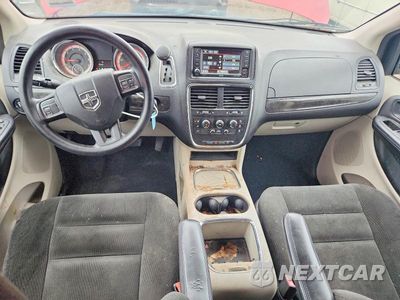 Zdjęcie 8 z 13 samochodu: 2016 DODGE GRAND CARAVAN SXT VIN:2C4RDGCG1GR162586 - miniatura