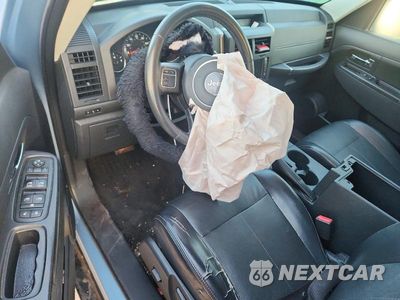 Zdjęcie 8 z 12 samochodu: 2012 JEEP LIBERTY SPORT VIN:1C4PJMAK3CW184855 - miniatura
