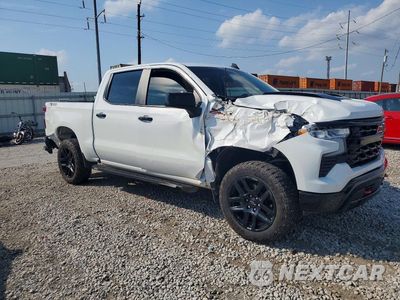 Czwarte zdjęcie samochodu z boku: 2024 CHEVROLET SILVERADO K1500 LT TRAIL BOSS VIN:3GCUDFED6RG323644 - miniatura