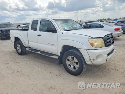 Czwarte zdjęcie samochodu z boku: 2005 TOYOTA TACOMA PRERUNNER ACCESS CAB VIN:5TETU62NX5Z025346 - miniatura