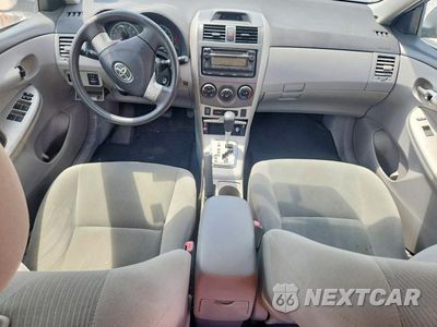 Zdjęcie 8 z 12 samochodu: 2012 TOYOTA COROLLA LE VIN:2T1BU4EE4CC795203 - miniatura